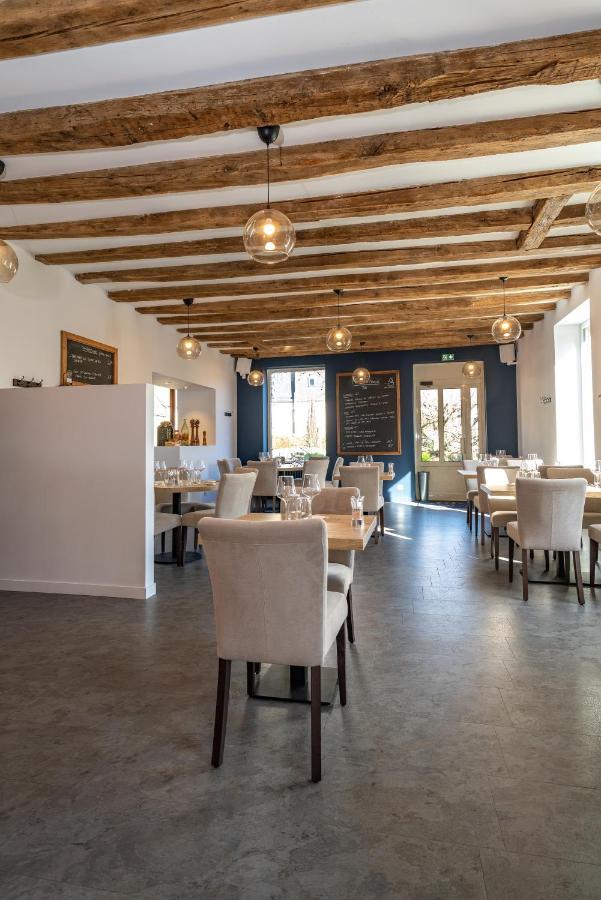 L'Auberge Du Croissant Рошекорбон Экстерьер фото